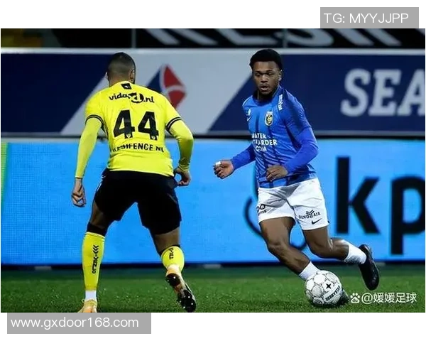 芬洛与赫拉克斯勒的激烈对决揭示足球战术的新趋势与挑战 芬洛与赫拉克斯勒的激烈对决揭示足球战术的新趋势与挑战